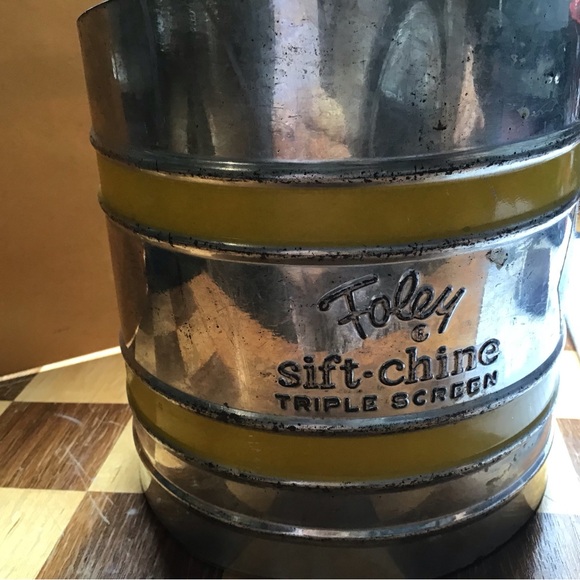🎥★❦꒒ik୧⌵N୧w★ AUCTION PRICE👩🏻‍⚖️👨‍🍳 VTG Foley Sift Chine Screen Flour Sifter - Picture 6 of 11